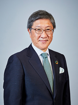 銀泉株式会社 代表取締役 成田 学